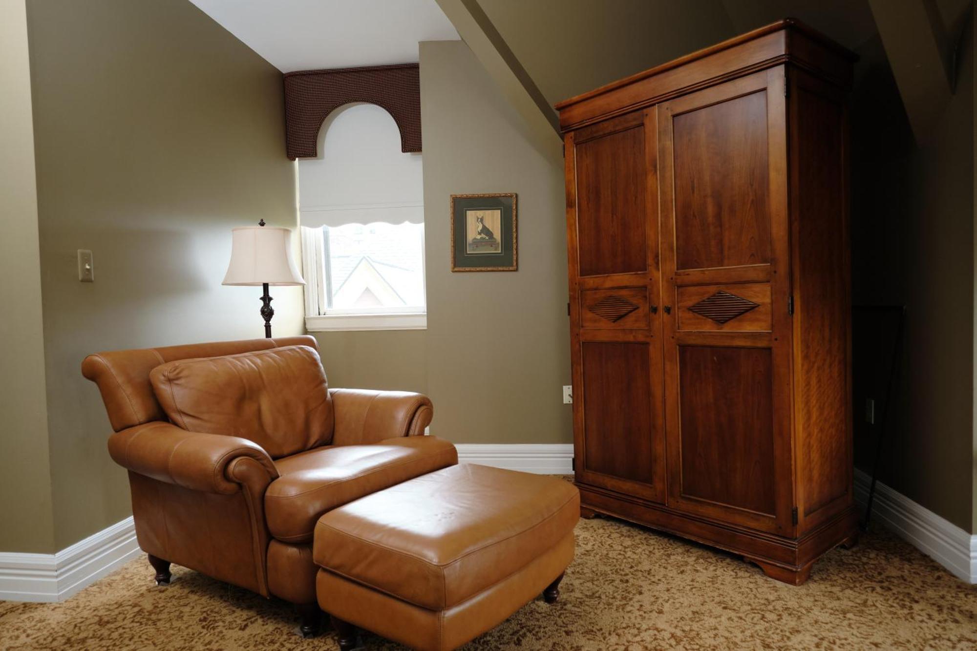 Owen House Deluxe King